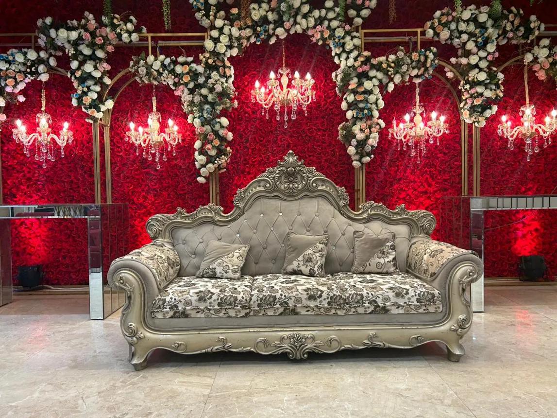 The Gracious Banquets